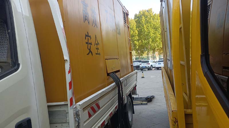 石柱如何判断柴油发电机组和UPS电源的切换时间是否符合要求？