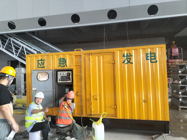 石柱怎样判断空气滤清器是否需要更换？